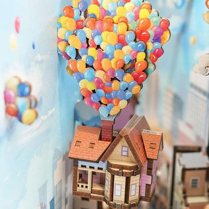 Balloon Home Book Nook